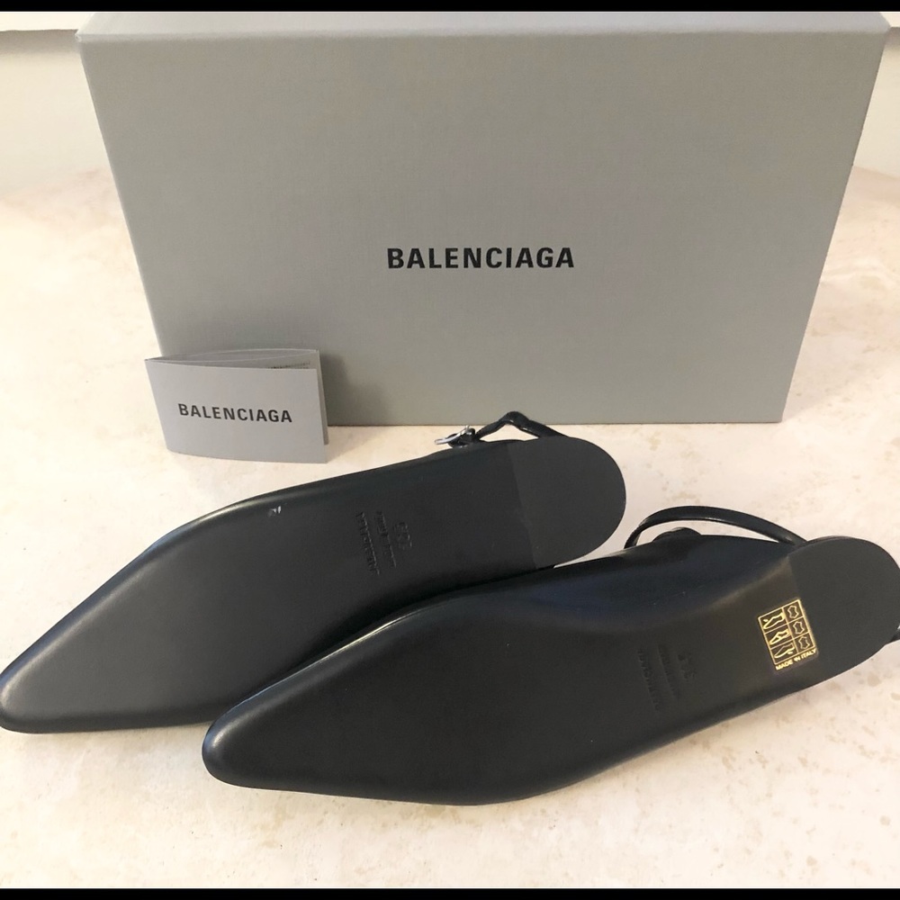 BALENCIAGA | Ankle-strap Patent Leather Flats In 1000 Black Size 36.5 New in Box - Picture 11 of 13